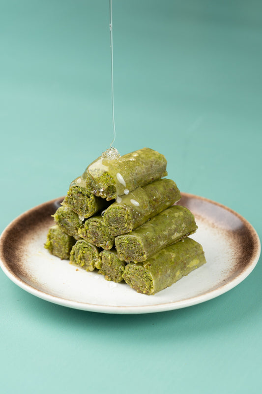 Gourmet Baklava Classic Pista Roll Baklava