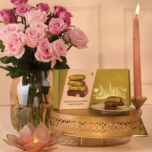 Smoor Pistachio & Kunafa Choco Bites
